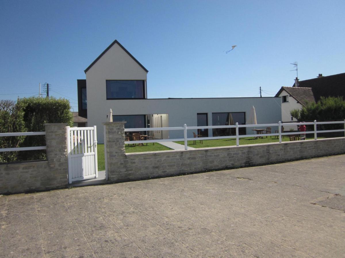 Gites Arromanches: Beachfront Retreat near Bayeux Asnelles Exterior photo